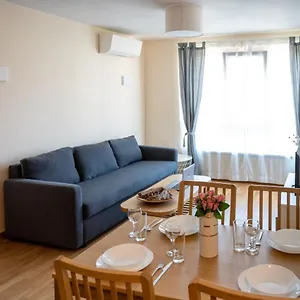 Modern And Spacious In The Centre Daire
