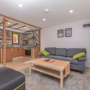  Apartamento New Serdika